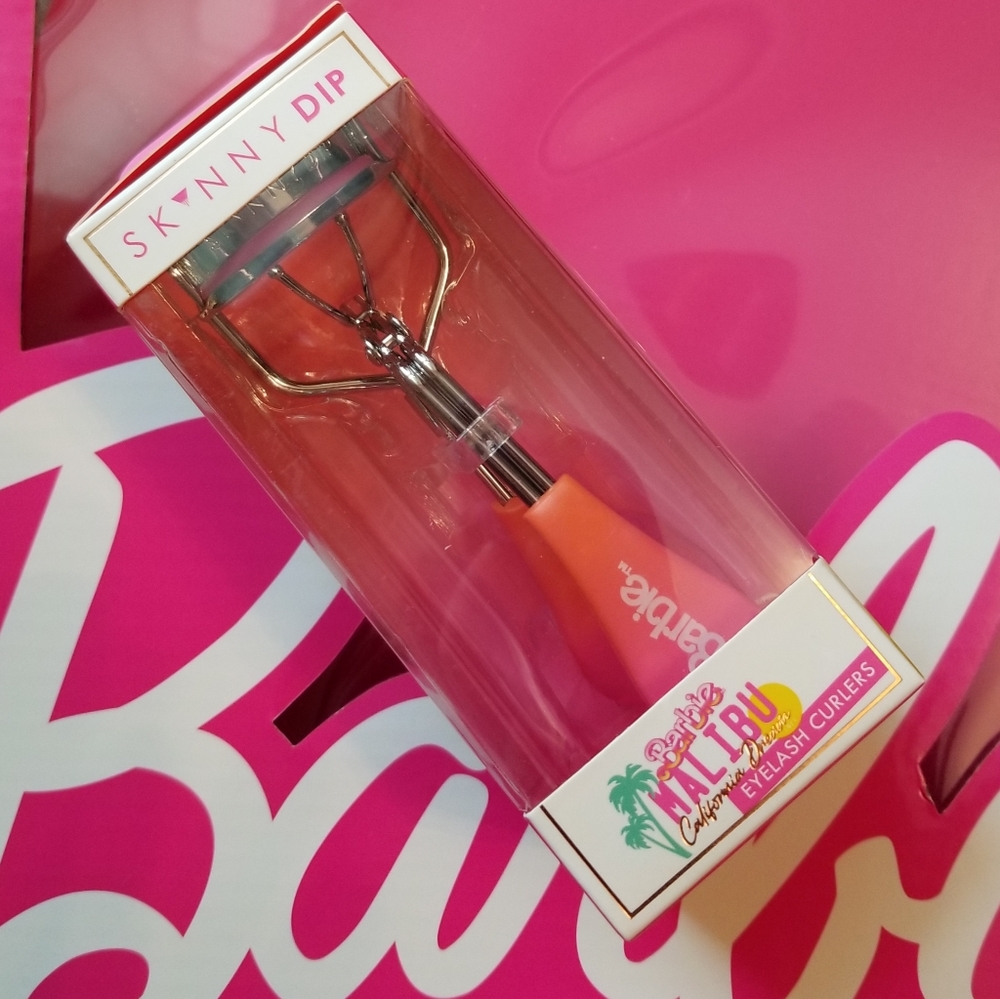 ❗Malibu Barbie Skinny Dip Pink Eyelash Curler❗